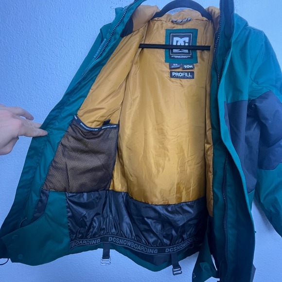 DC Snowboarding Ski Jacket Boys 14 L Black Green Lined Profill Insulation Hooded - Picture 15 of 16